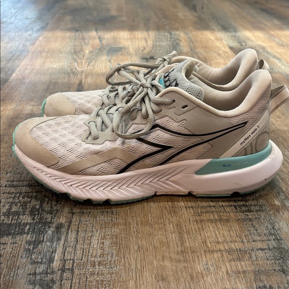 Diadora Mythos Volo 3 - Picture 4 of 11